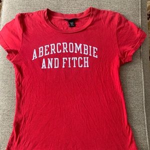 Abercrombie & Fitch Red Blondie 10 women’s T-shirt Size Medium